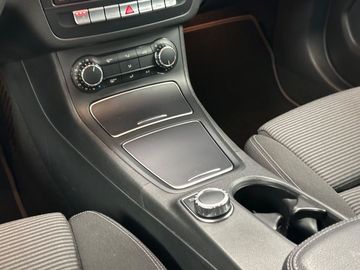 Car image 37