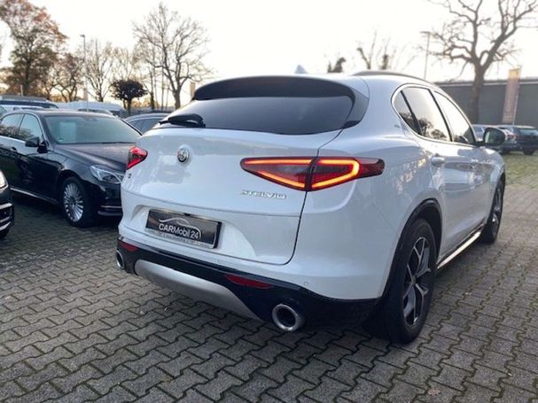 Alfa Romeo Stelvio 2.2 Diesel 16V AT8 Q4 Lusso 154 kW image number 4