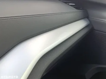 Car image 39