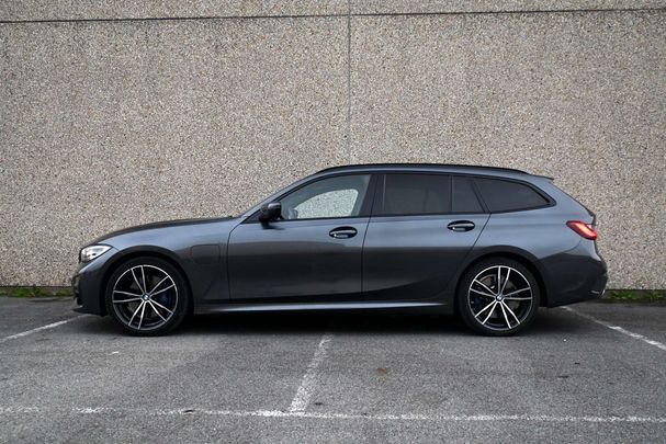 BMW 330e Touring M 215 kW image number 6