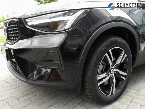 Volvo XC40 Plus Dark 120 kW image number 5