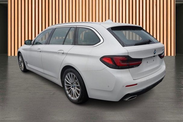 BMW 520d Touring 140 kW image number 7