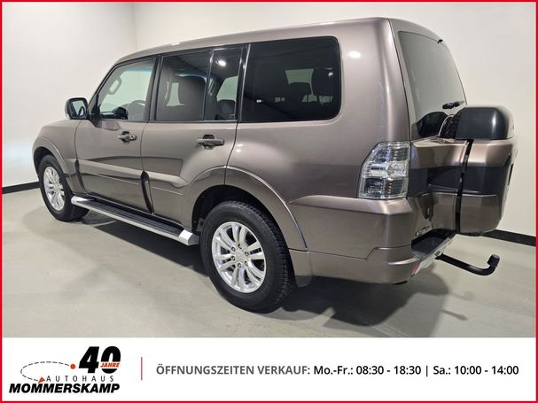 Mitsubishi Pajero 3.2 140 kW image number 3