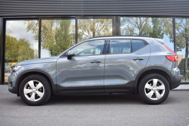 Volvo XC40 T2 Momentum 95 kW image number 9