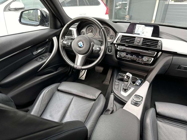 BMW 320i Touring 135 kW image number 16