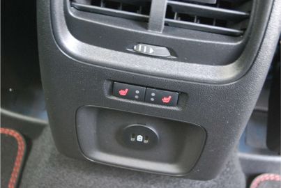 Car image 37