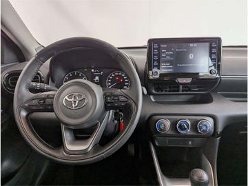 Car image 9