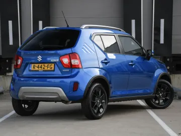 Car image 5