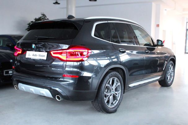 BMW X3 xDrive20i xLine 135 kW image number 6