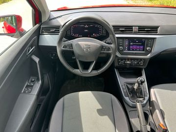 Car image 17