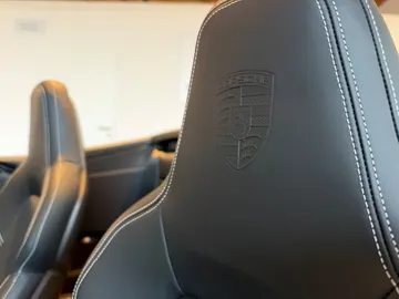 Car image 25