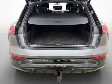 Car image 38