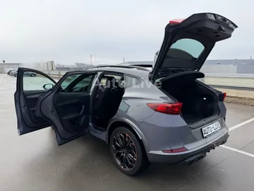 Car image 31