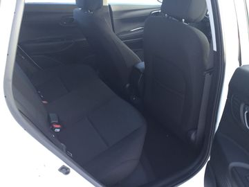 Car image 11