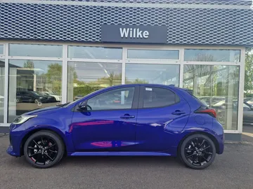 Car image 6