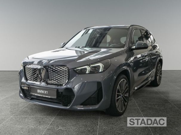 BMW iX1 xDrive30 230 kW image number 1