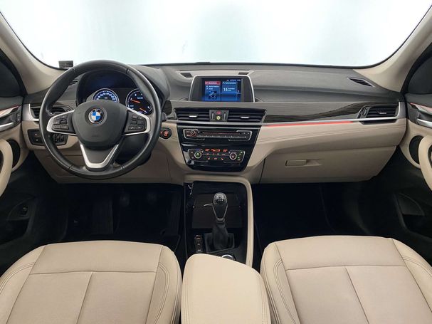 BMW X1 xDrive18d xLine 110 kW image number 11