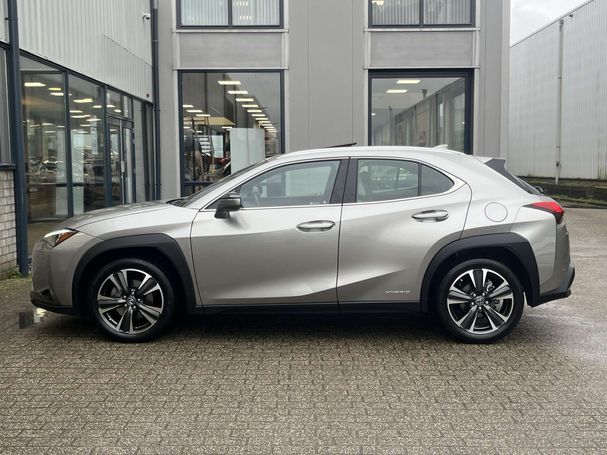 Lexus UX 250h 135 kW image number 38