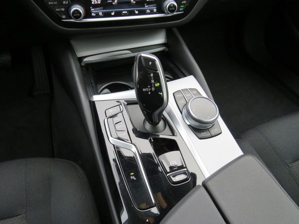 BMW 520d 140 kW image number 12