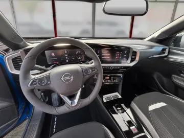 Car image 27