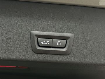 Car image 36