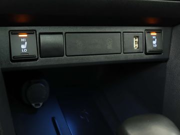 Car image 36