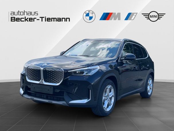 BMW iX1 xDrive30 230 kW image number 1