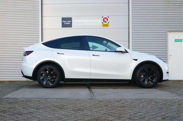 Tesla Model Y Long Range AWD 258 kW image number 7