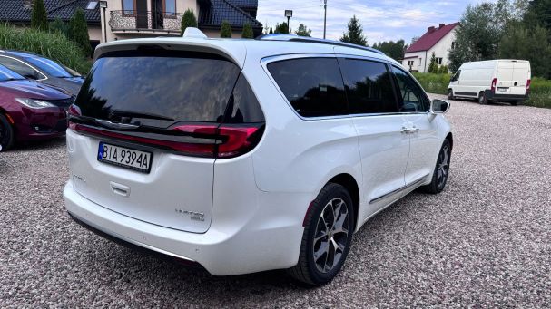 Chrysler Pacifica 221 kW image number 2