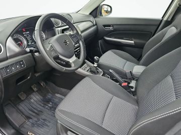 Car image 10