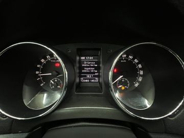 Car image 35