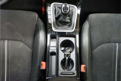 Car image 38