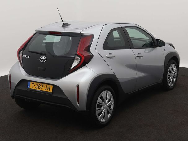 Toyota Aygo X 1.0 VVT-i 53 kW image number 16