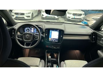 Car image 33