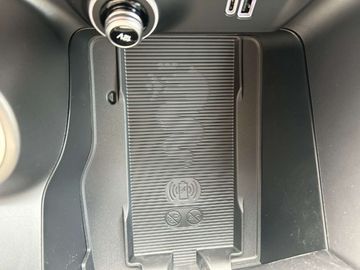 Car image 31