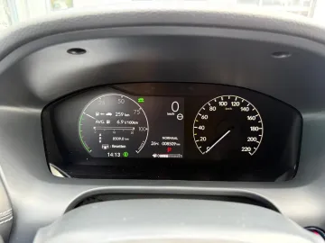 Car image 40
