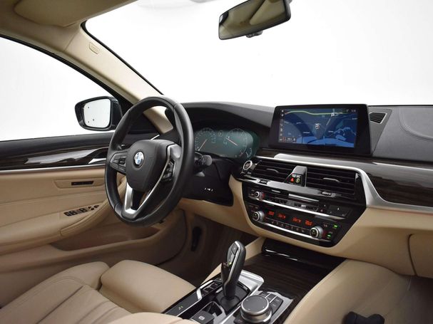 BMW 520i Touring Luxury Line 135 kW image number 5