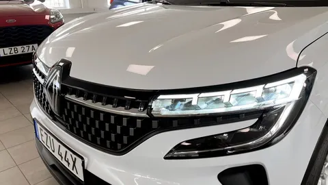 Car image 24