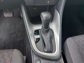 Car image 14