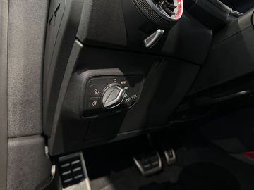 Car image 48
