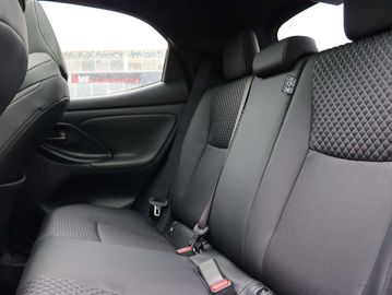 Car image 36