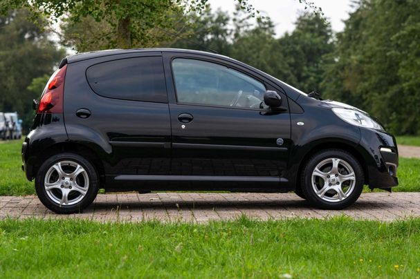 Peugeot 107 50 kW image number 6