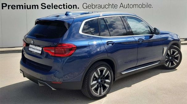 BMW iX3 210 kW image number 2