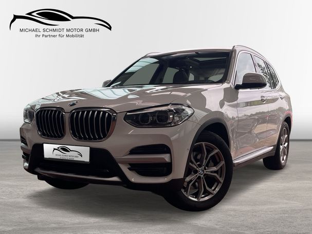 BMW X3 xDrive 210 kW image number 1