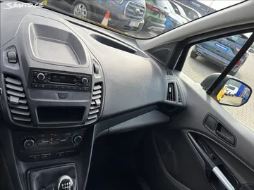 Car image 30