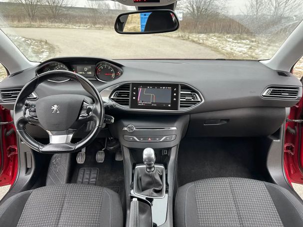 Peugeot 308 1.2 PureTech 81 kW image number 6