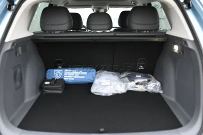 Car image 27