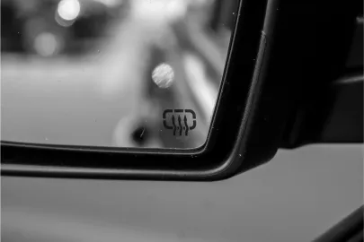 Car image 40
