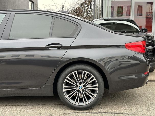 BMW 530d xDrive 195 kW image number 13