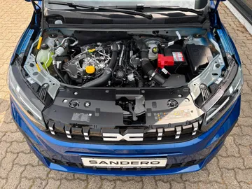 Car image 21